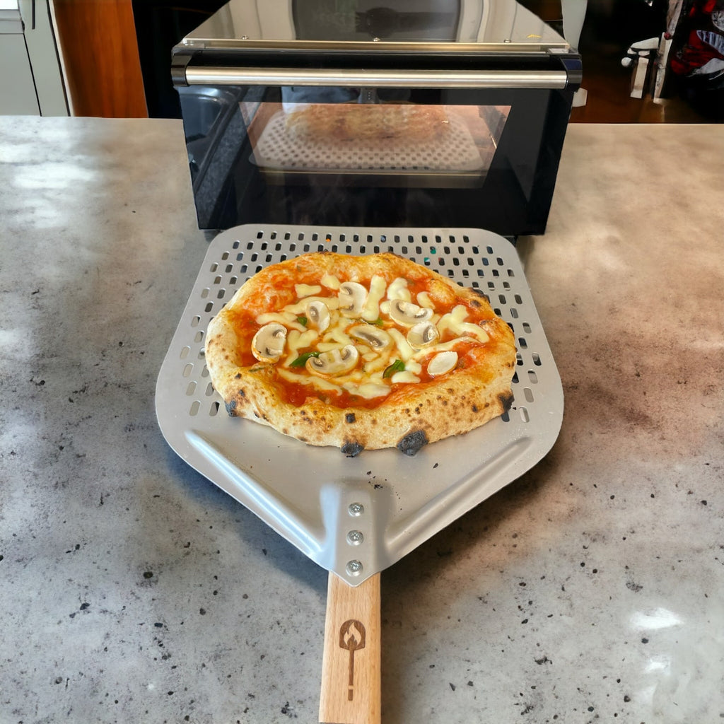 Effeuno N3 Pizzaofen mit Pizza